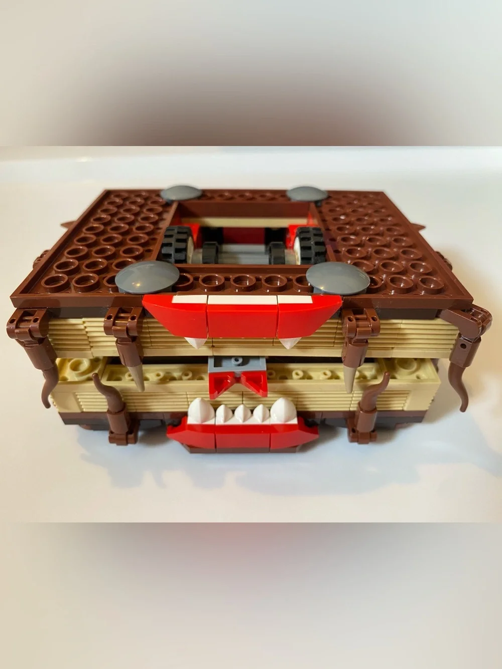The Chomping Monster Book of Monsters Lego Set #76449 - Picture 2 of 4